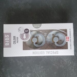 NWT Bibs colour pacifier marble blue special edition